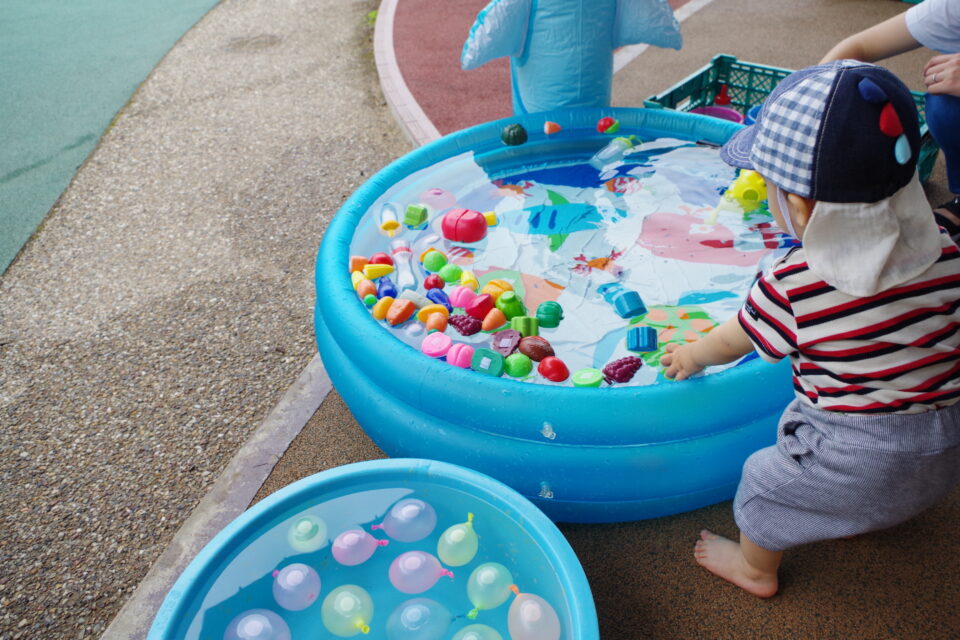 赤ちゃんといない・いない・ばあ！「お水でおままごと」