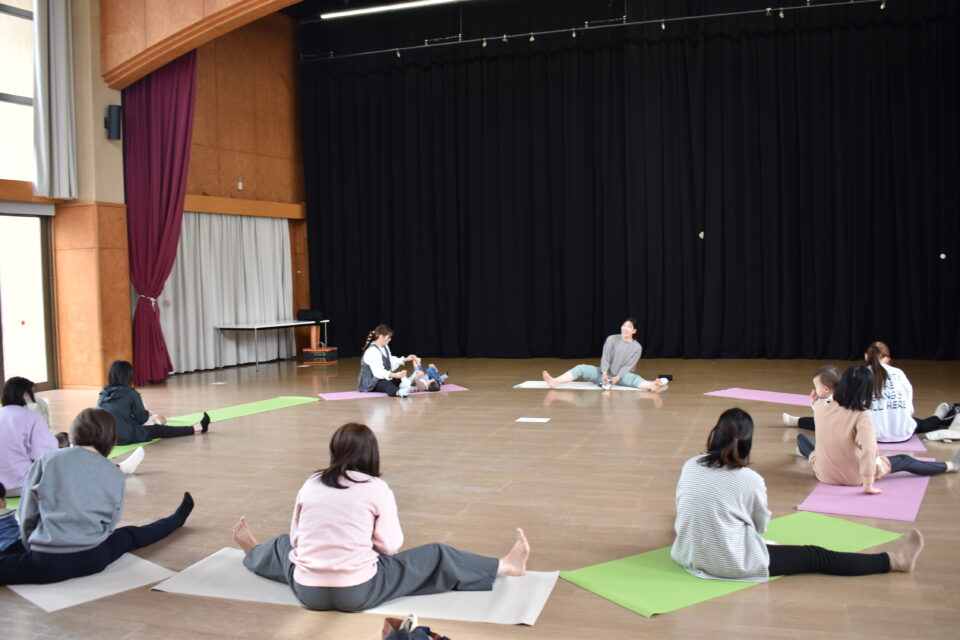 赤ちゃんといない・いない・ばぁ！「親子ヨガ教室」